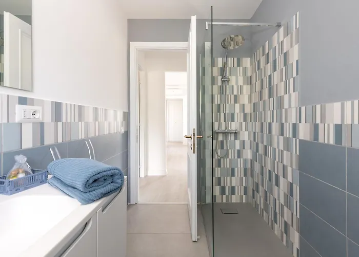 Apartament La Casa Del Tomo - Metro A - Parcheggio Privato - 6 Ospiti Rzym