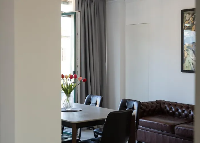 Apartament La Casa Del Tomo - Metro A - Parcheggio Privato - 6 Ospiti Rzym