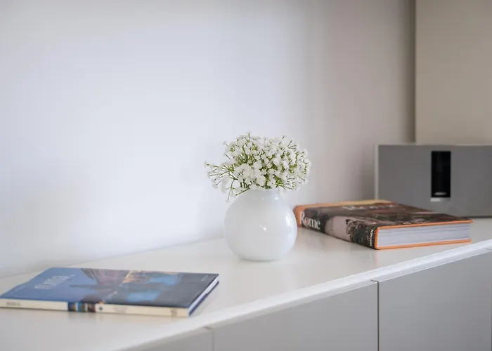 Apartament La Casa Del Tomo - Metro A - Parcheggio Privato - 6 Ospiti Rzym