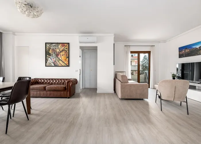 La Casa Del Tomo - Metro A - Parcheggio Privato - 6 Ospiti Apartament *